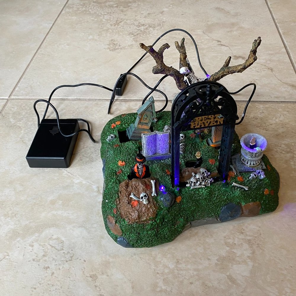 Lemax Spooky Town Collection Restless Tombstones Animated and Lighted Graveyard